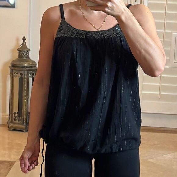 💕Cute top💕  - Picture 2 of 6